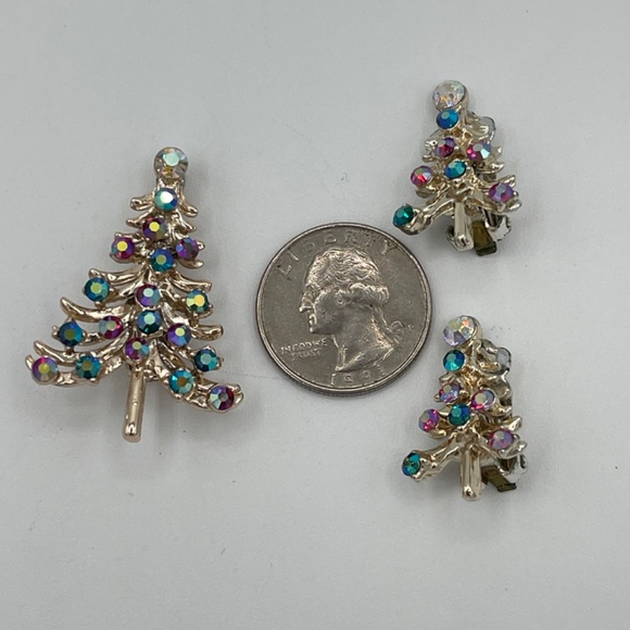 VTG Set Christmas Tree Brooch and Clip on Earrings Silver tone Multi Rhinestone - Picture 9 of 9